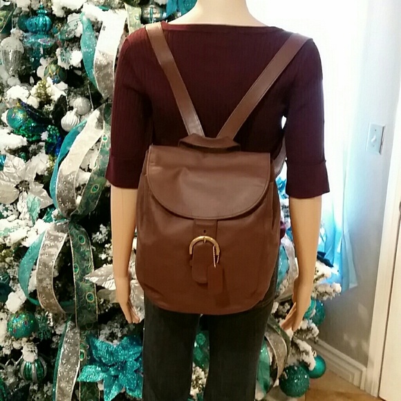 Coach Handbags - VINTAGE COACH CLASSIC BANTAM BACKPACK